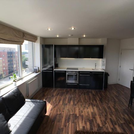 Luxury 2 Bed Penthouse Apartment Near Station Londyn Zewnętrze zdjęcie