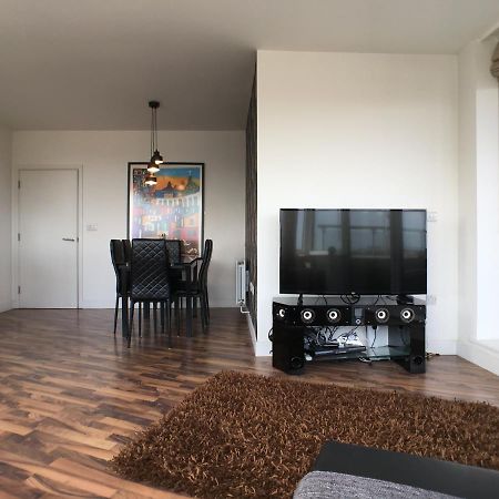 Luxury 2 Bed Penthouse Apartment Near Station Londyn Zewnętrze zdjęcie
