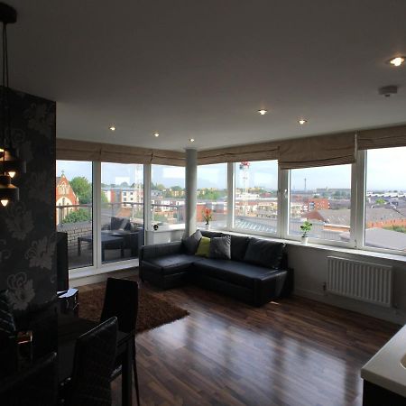 Luxury 2 Bed Penthouse Apartment Near Station Londyn Zewnętrze zdjęcie