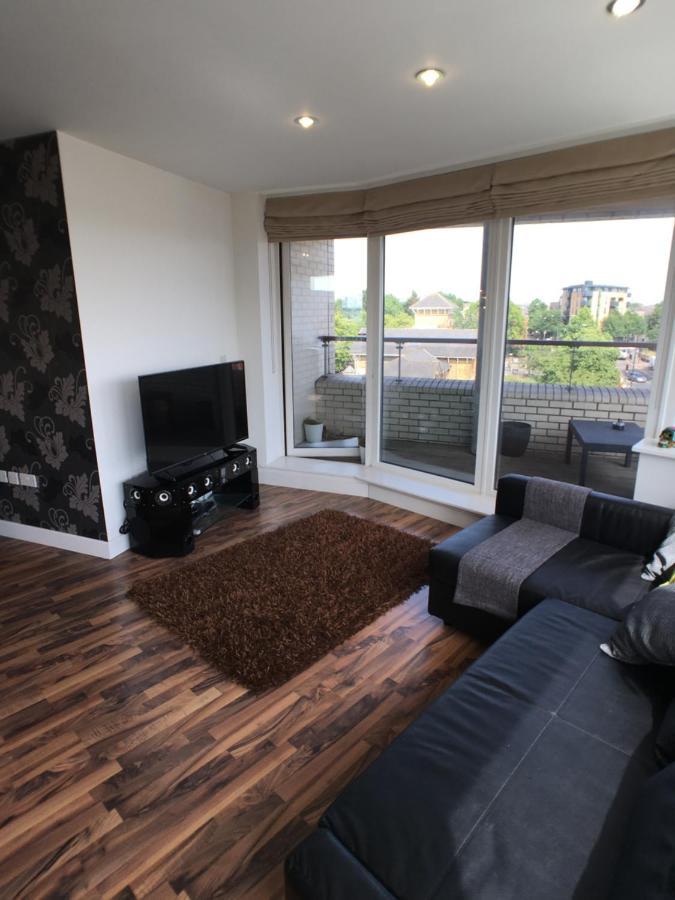 Luxury 2 Bed Penthouse Apartment Near Station Londyn Zewnętrze zdjęcie