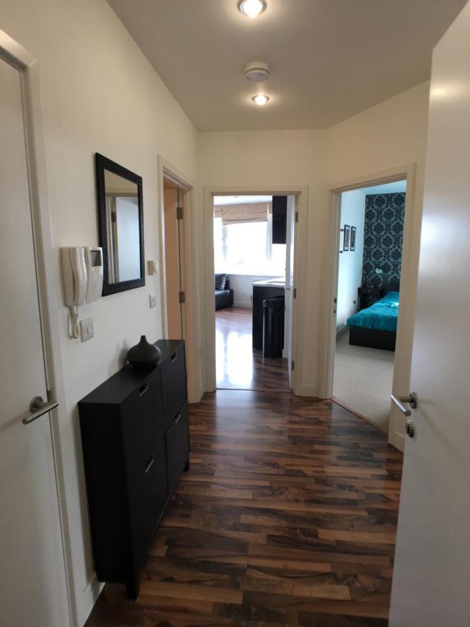Luxury 2 Bed Penthouse Apartment Near Station Londyn Zewnętrze zdjęcie