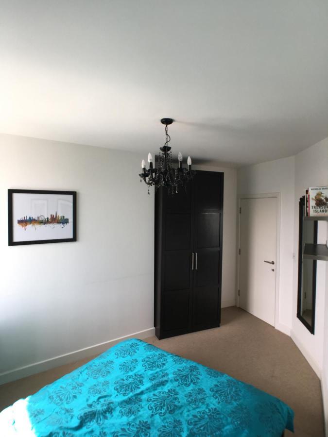 Luxury 2 Bed Penthouse Apartment Near Station Londyn Zewnętrze zdjęcie